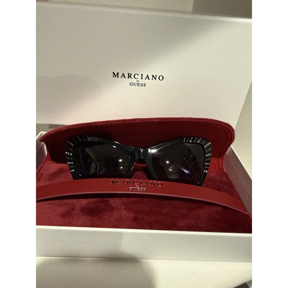 Marciano by GUESS marciano by